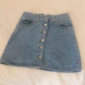 Levi’s Jean skirt, size 27